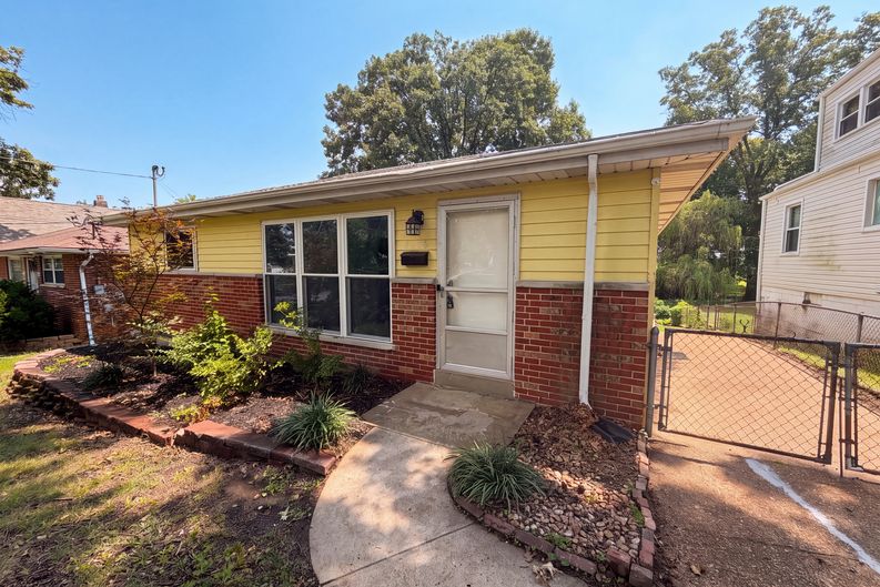 Photo 14 of 18 of 8606 Vasel Ave, Saint Louis, MO