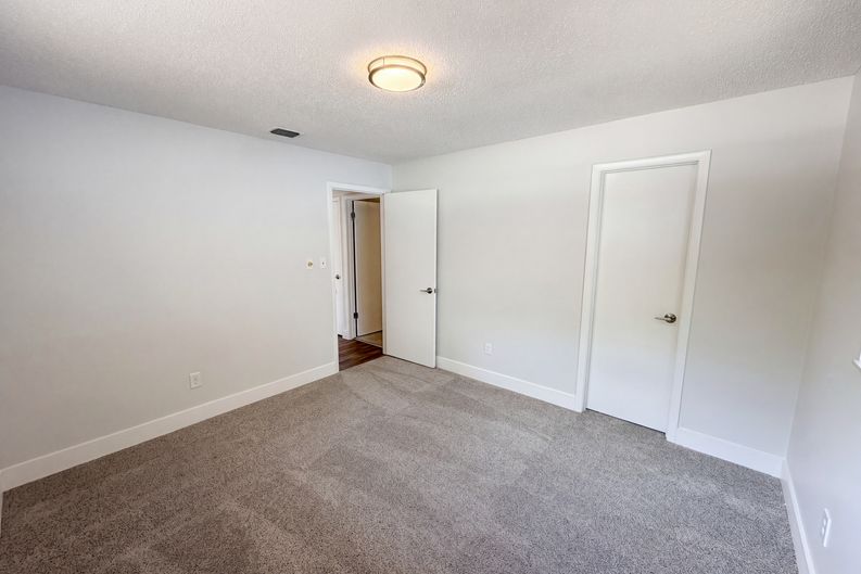Photo 12 of 25 of 2768 Galatian Pl, Orlando, FL