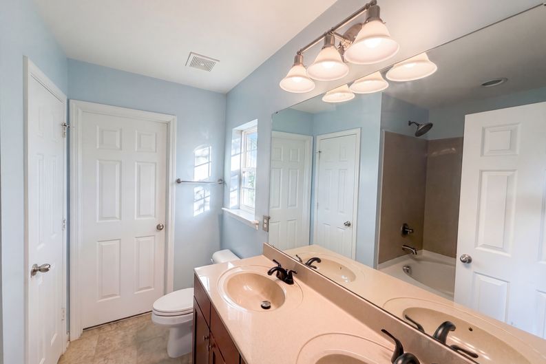 Photo 13 of 17 of 192 Solheim Ln, Raleigh, NC