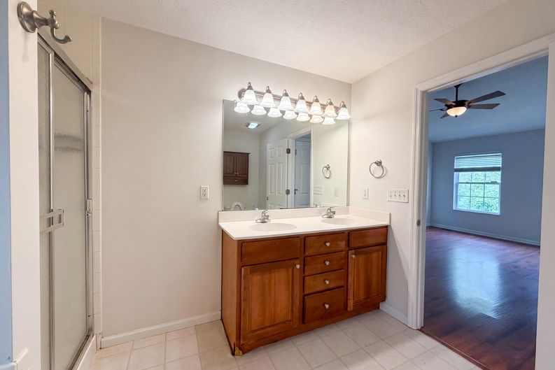 Photo 31 of 51 of 7966 Lazelle Woods Dr, Westerville, OH