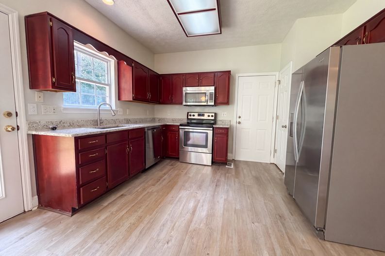 Photo 10 of 22 of 3414 McVie Ct, Old Hickory, TN