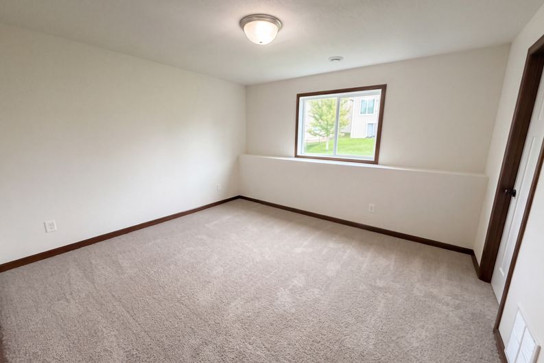 Photo 4 of 42 of 14971 Rabbit St NW, Ramsey, MN