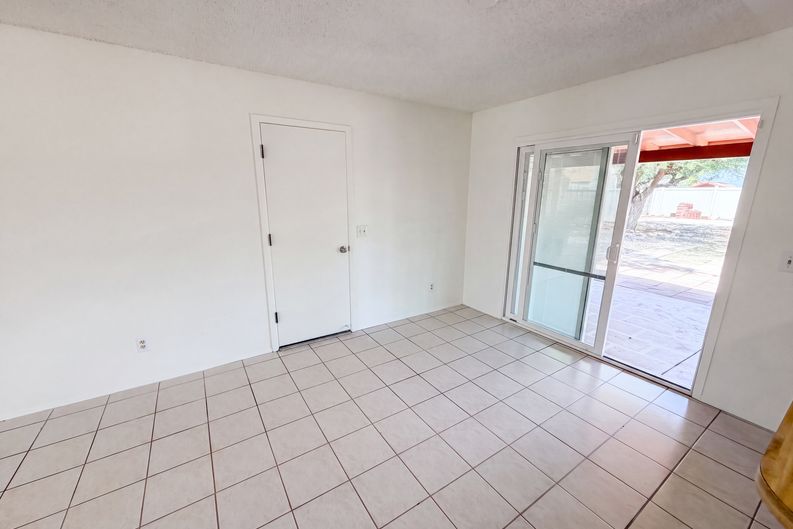Photo 8 of 19 of 7949 E Manitoba Pl, Tucson, AZ