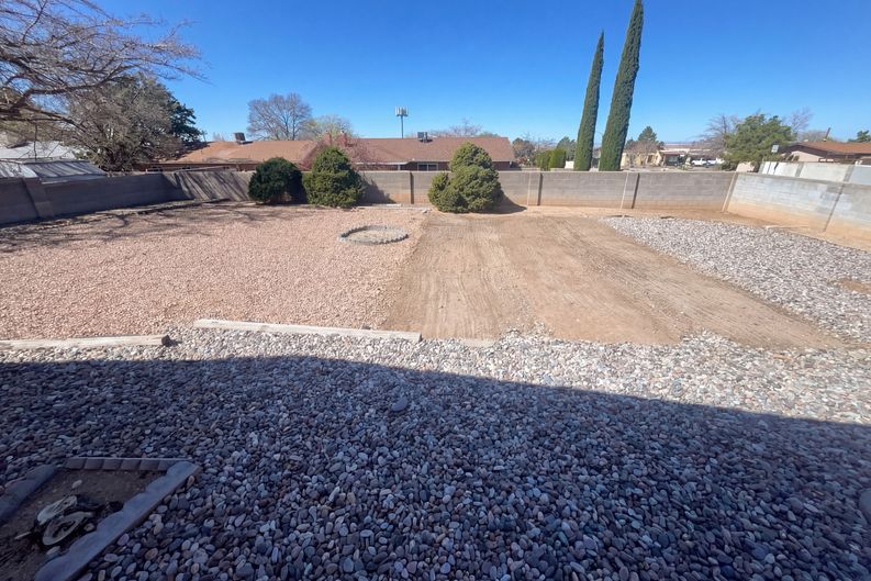 Photo 16 of 17 of 1229 Kirby St NE, Albuquerque, NM