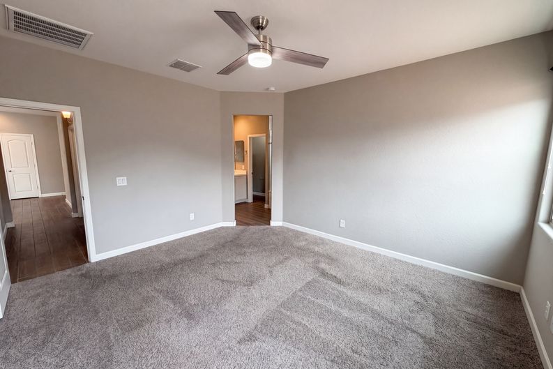 Photo 4 of 31 of 23680 W Magnolia Dr, Buckeye, AZ