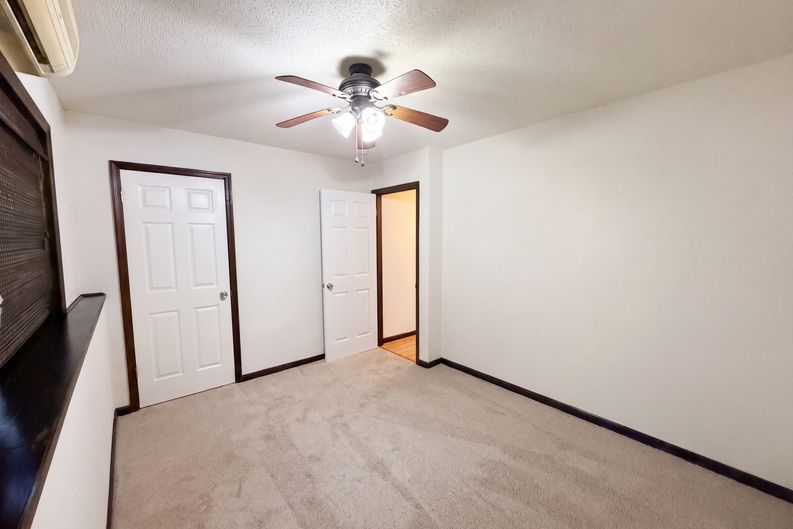 Photo 11 of 20 of 240 Shawna Ln, Hillsboro, TN