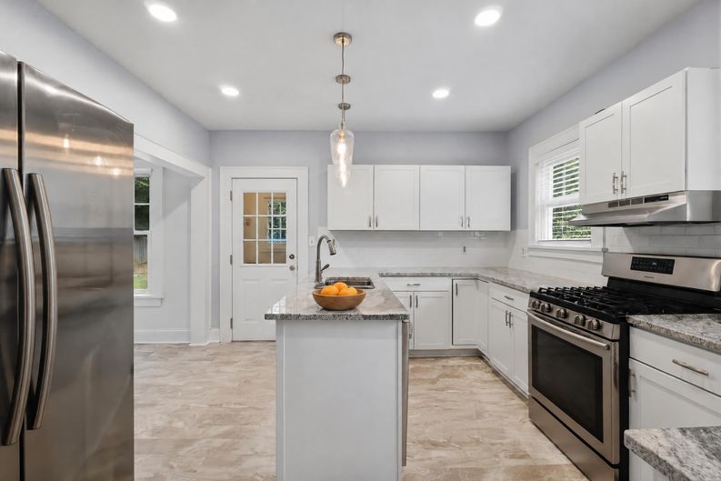 Photo 7 of 37 of 2666 Arbor Ave SE, Atlanta, GA