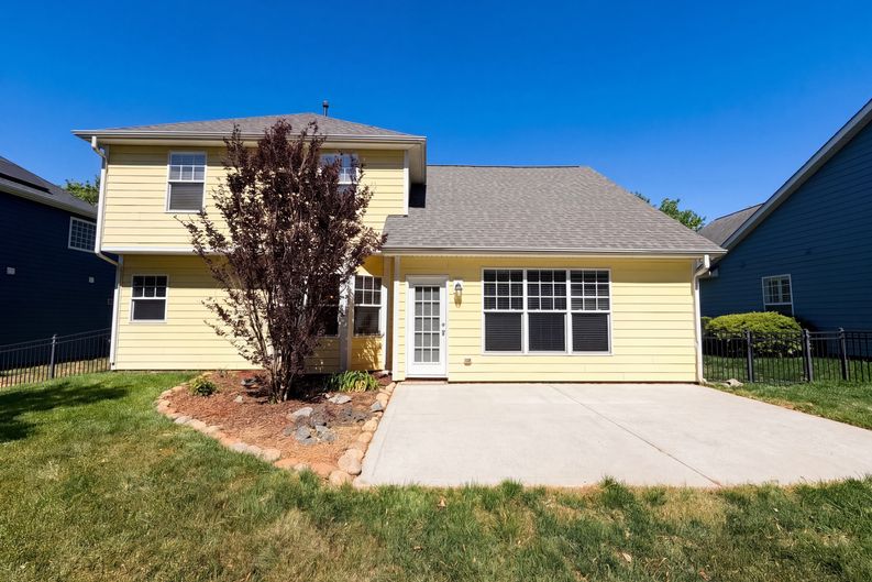 Photo 5 of 22 of 10225 Misty Moss Ct, Mint Hill, NC
