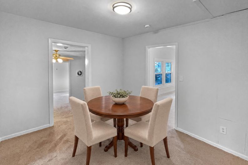Photo 13 of 28 of 4028 Catalpa Ave, Knoxville, TN