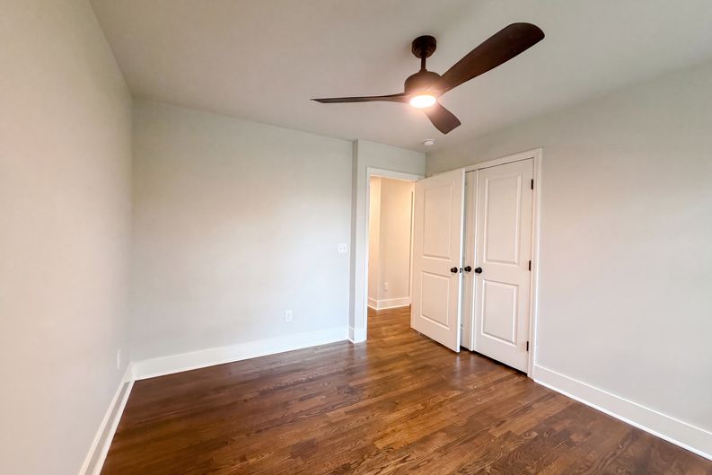 Photo 20 of 36 of 6112 Pinehurst Dr, Nashville, TN
