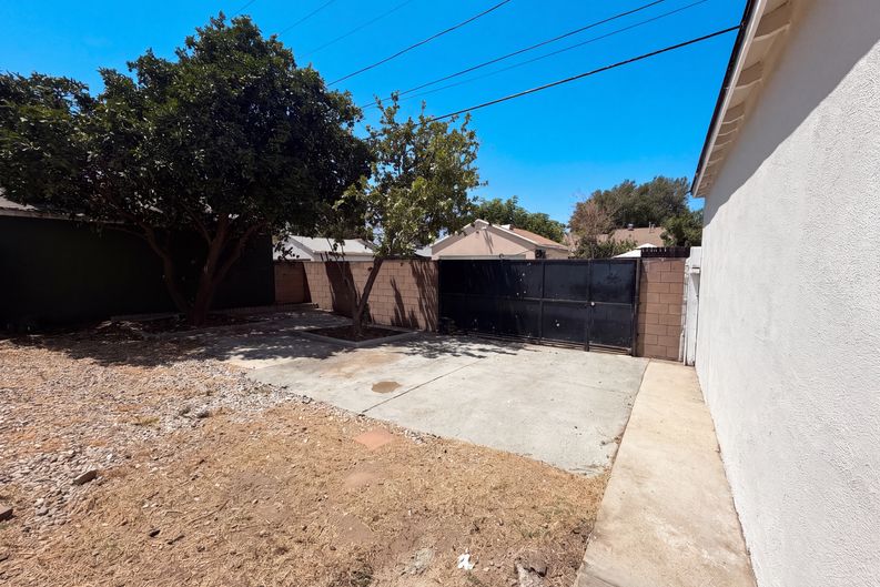 Photo 23 of 29 of 8015 Aldea Ave, LOS ANGELES, CA