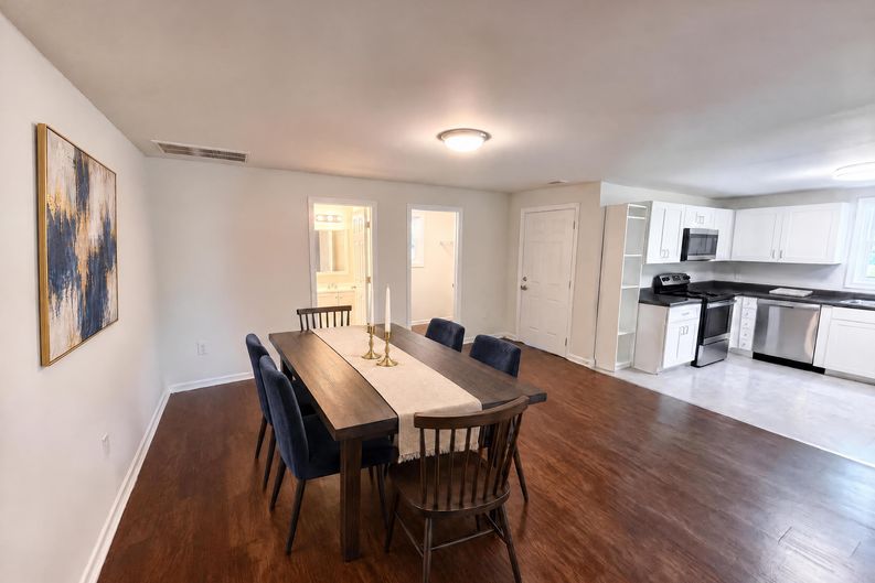 Photo 11 of 26 of 232 N River St, Mount Holly, NC