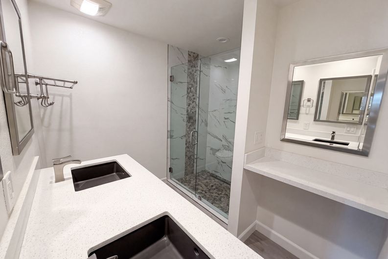 Photo 4 of 18 of 5300 E Waverly Dr, Palm Springs, CA