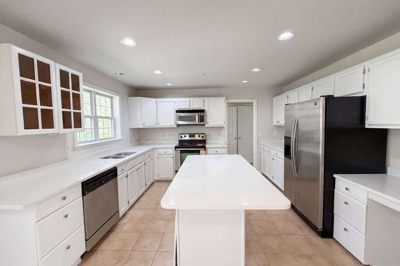 Photo 6 of 31 of 12608 Quarterhorse Dr, Bowie, MD