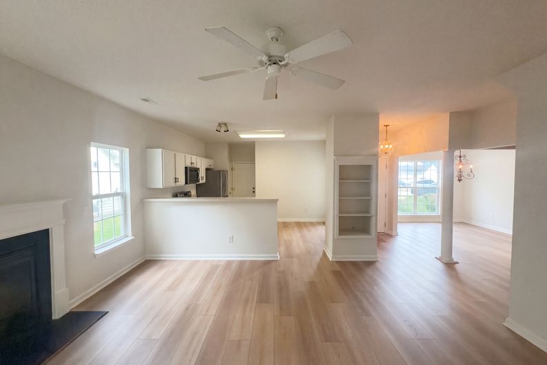 Photo 3 of 17 of 2855 Mossy Meadow Dr, High Point, NC