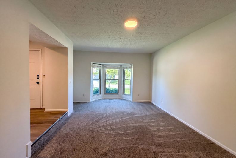 Photo 20 of 29 of 4976 Vicksburg Ln, Hilliard, OH