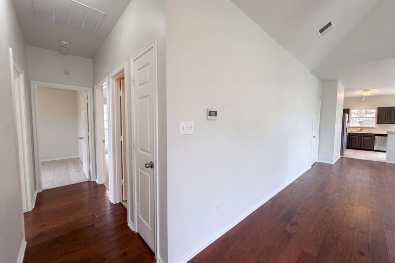 Photo 14 of 26 of 1406 Di Orio Dr, Lewisville, TX