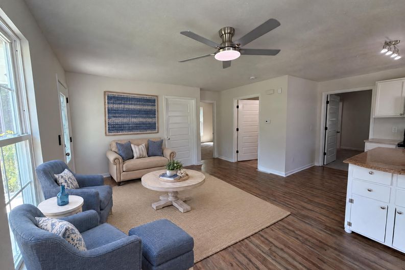 Photo 9 of 33 of 4982 Follansbee Rd, Winston Salem, NC
