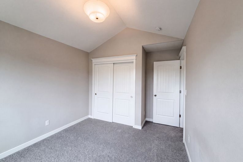 Photo 11 of 26 of 2958 SW Redmond Hill Rd, McMinnville, OR