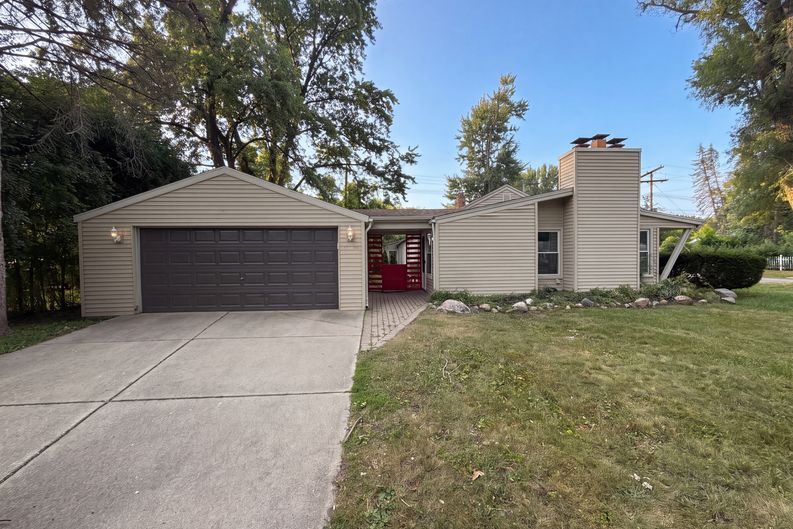 Photo 19 of 22 of 30406 Everett St, Southfield, MI