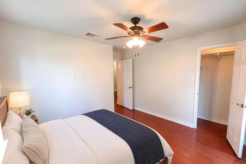 Photo 16 of 22 of 2106 Geneva St, Castroville, TX