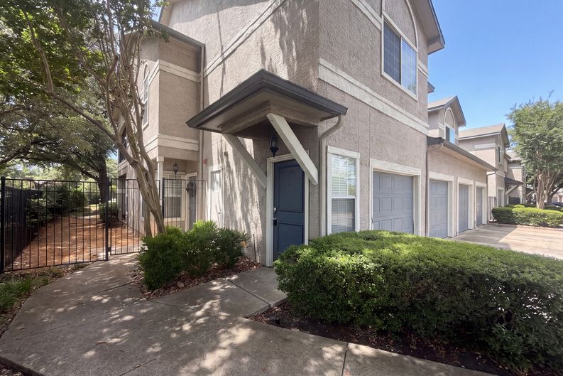 Photo 16 of 19 of 2601 Preston Rd, Plano, TX