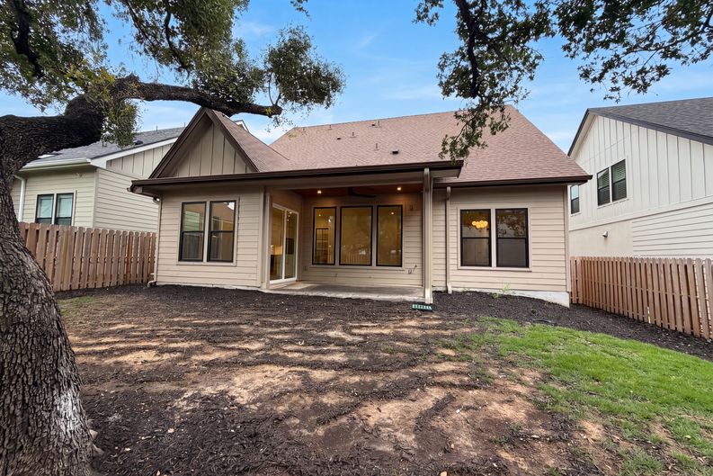 Photo 5 of 21 of 4211 Honeycomb St, San Antonio, TX