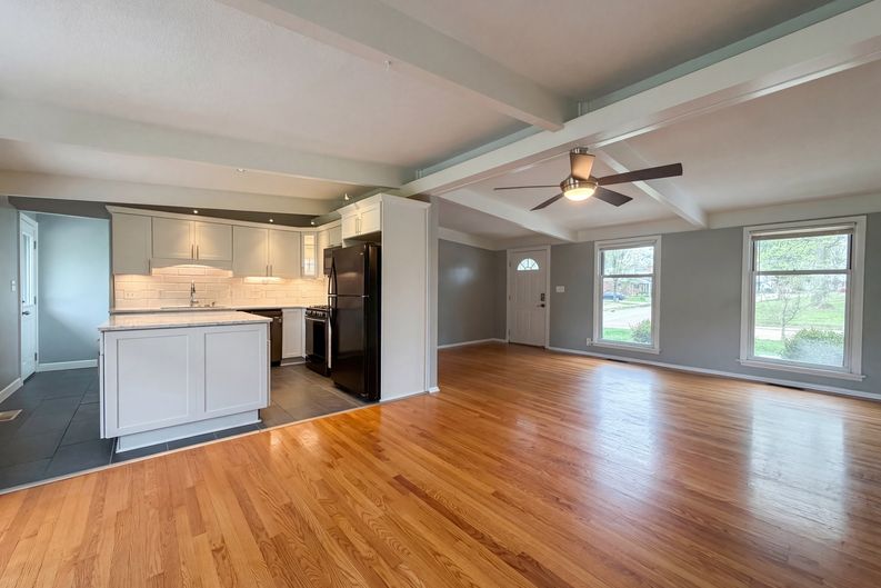 Photo 8 of 19 of 510 Wicklow Dr, Ballwin, MO