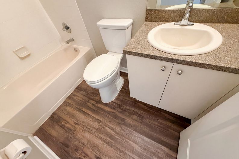 Photo 16 of 29 of 11520 Captiva Kay Dr, Riverview, FL