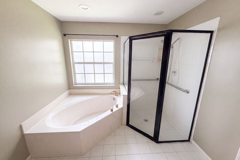 Photo 19 of 29 of 400 46th Ct, Vero Beach, FL