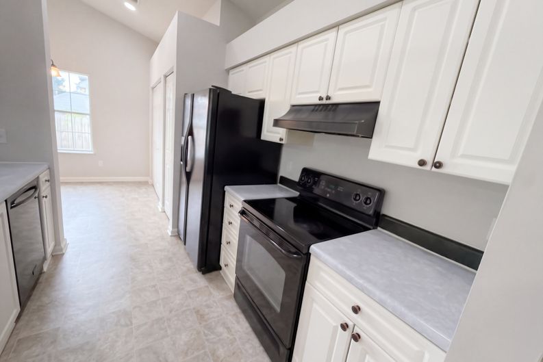 Photo 13 of 50 of 305 Pebble Creek Ct, West Columbia, SC