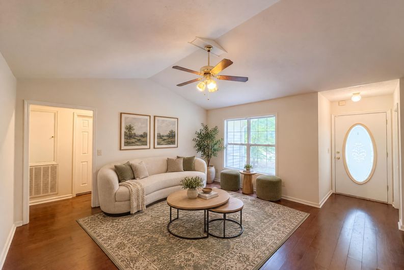 Photo 12 of 26 of 103 Saddlebrook Ct, Lagrange, GA
