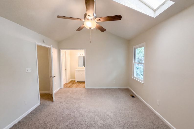 Photo 4 of 16 of 1004 Clifford Dr, Durham, NC