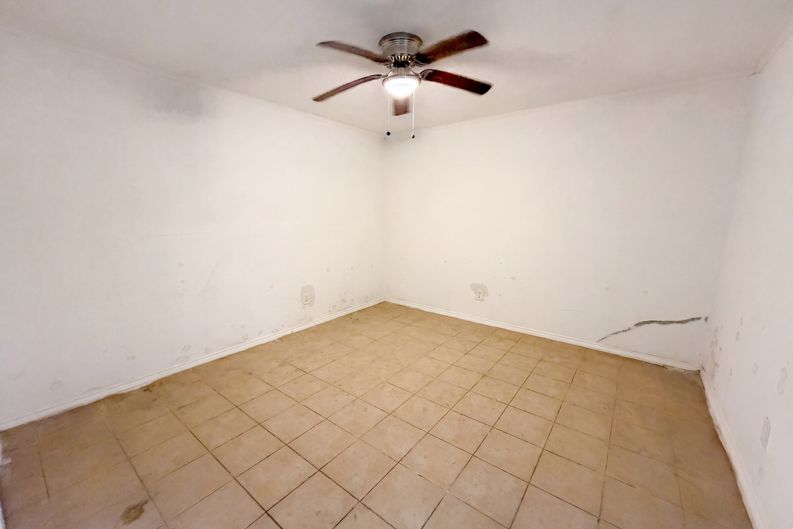 Photo 10 of 16 of 2210 Ben Hur St, Dallas, TX