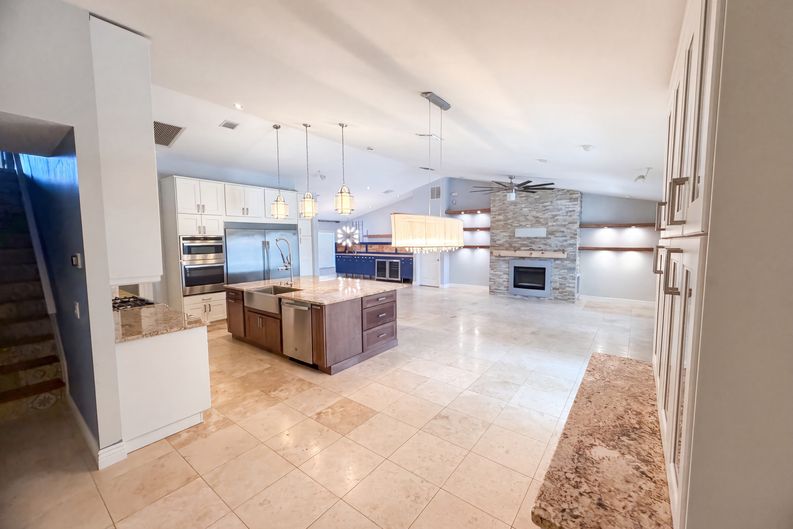 Photo 8 of 33 of 2902 Serenity Cir S, Fort Pierce, FL