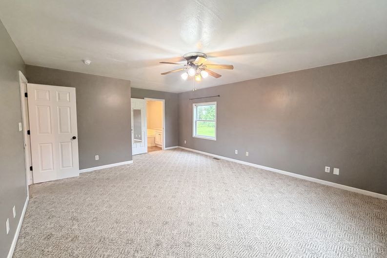 Photo 15 of 28 of 144 Lizzie Wallin Rd, Crab Orchard, KY
