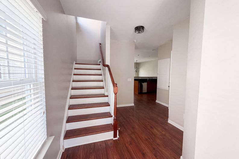 Photo 6 of 24 of 815 Parnell Ct, Columbia, SC