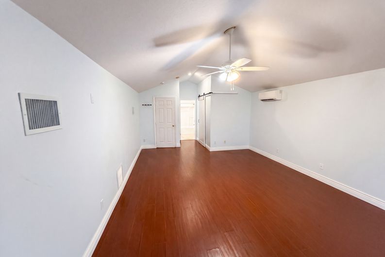 Photo 11 of 33 of 2902 Serenity Cir S, Fort Pierce, FL