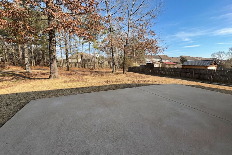 Photo 14 of 20 of 2604 Sunrise Dr, Moody, AL