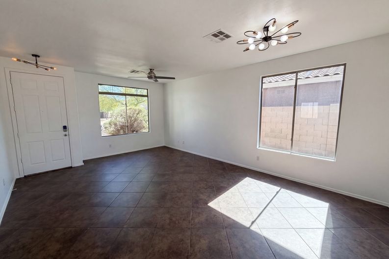 Photo 3 of 32 of 17529 W East Wind Ave, Goodyear, AZ