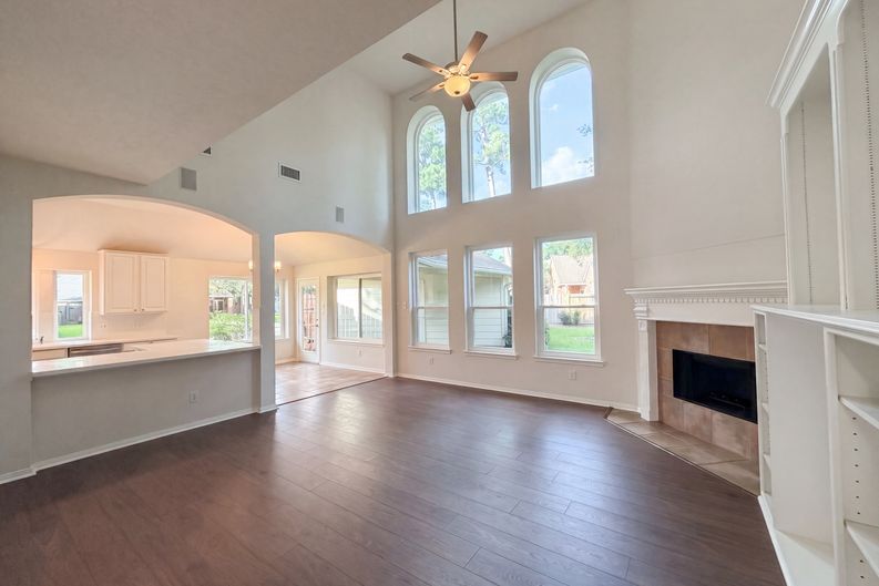 Photo 10 of 22 of 14310 Amyford Ct, Cypress, TX