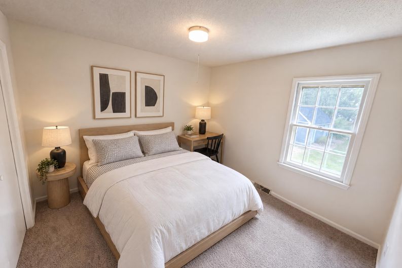 Photo 8 of 19 of 8909 Danson Dr, Charlotte, NC