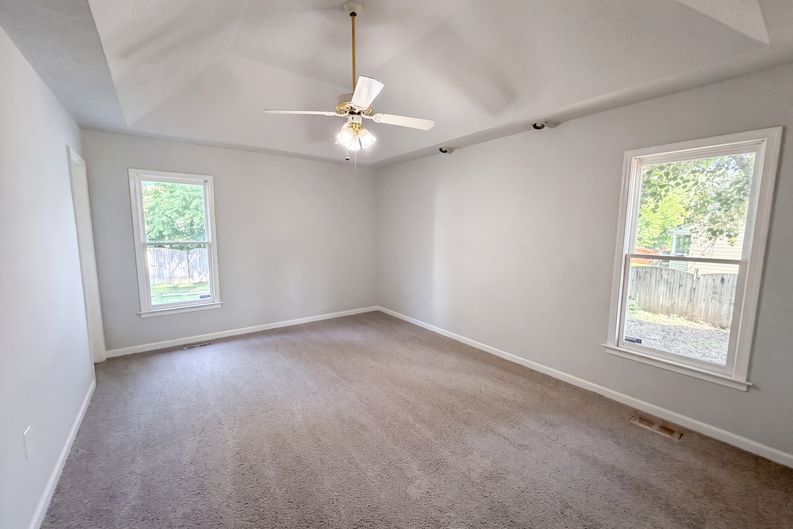 Photo 11 of 16 of 10912 Belvoir Rd, Chester, VA