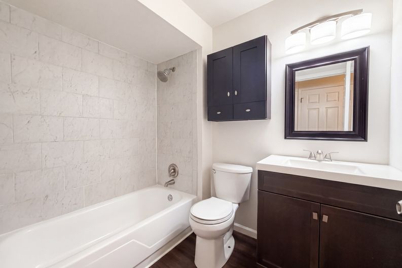 Photo 6 of 25 of 207 Renaldo Dr, Chesterfield, MO