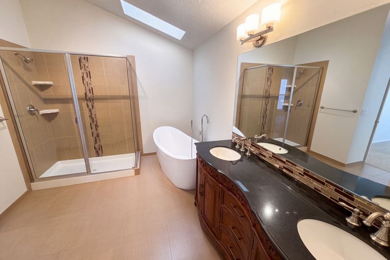 Photo 13 of 35 of 10471 W 83rd Pl, Arvada, CO