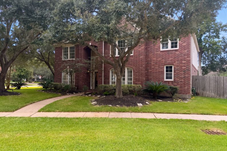 Photo 5 of 43 of 3903 Kenn Ct, Missouri City, TX