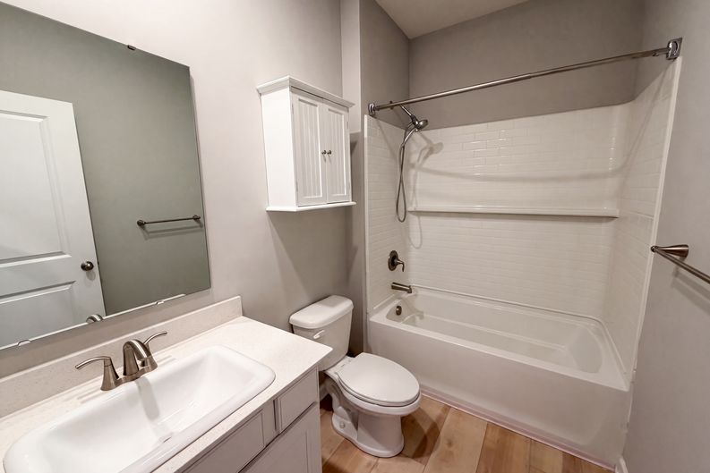 Photo 15 of 19 of 1671 Fairmount Dr, Greenfield, IN