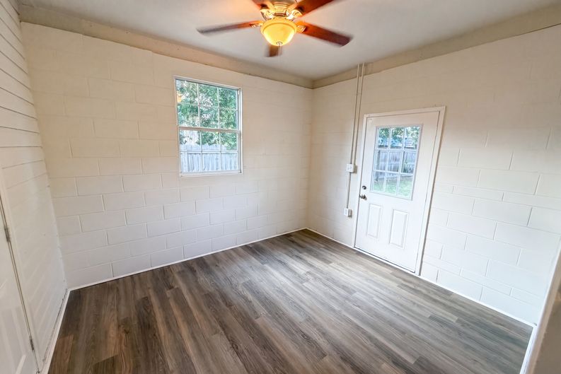 Photo 16 of 20 of 6543 Aires Rd, Jacksonville, FL