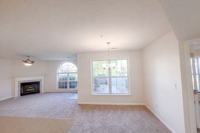 Photo 6 of 18 of 3721 Morris Farm Dr, Greensboro, NC