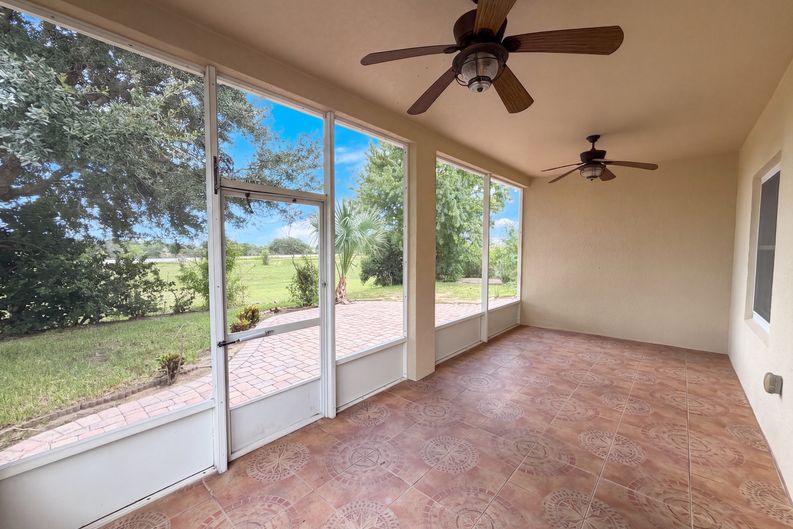 Photo 19 of 21 of 419 Hammerstone Ave, Haines City, FL